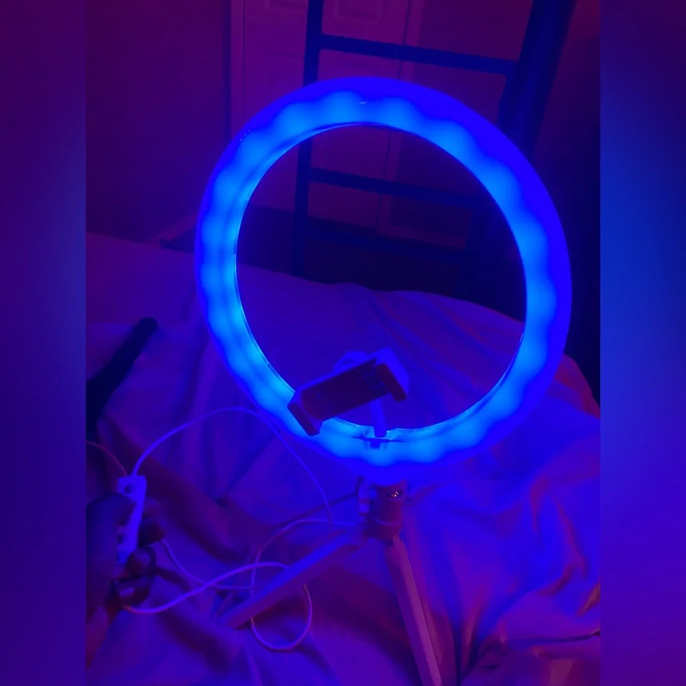 Led light tripod